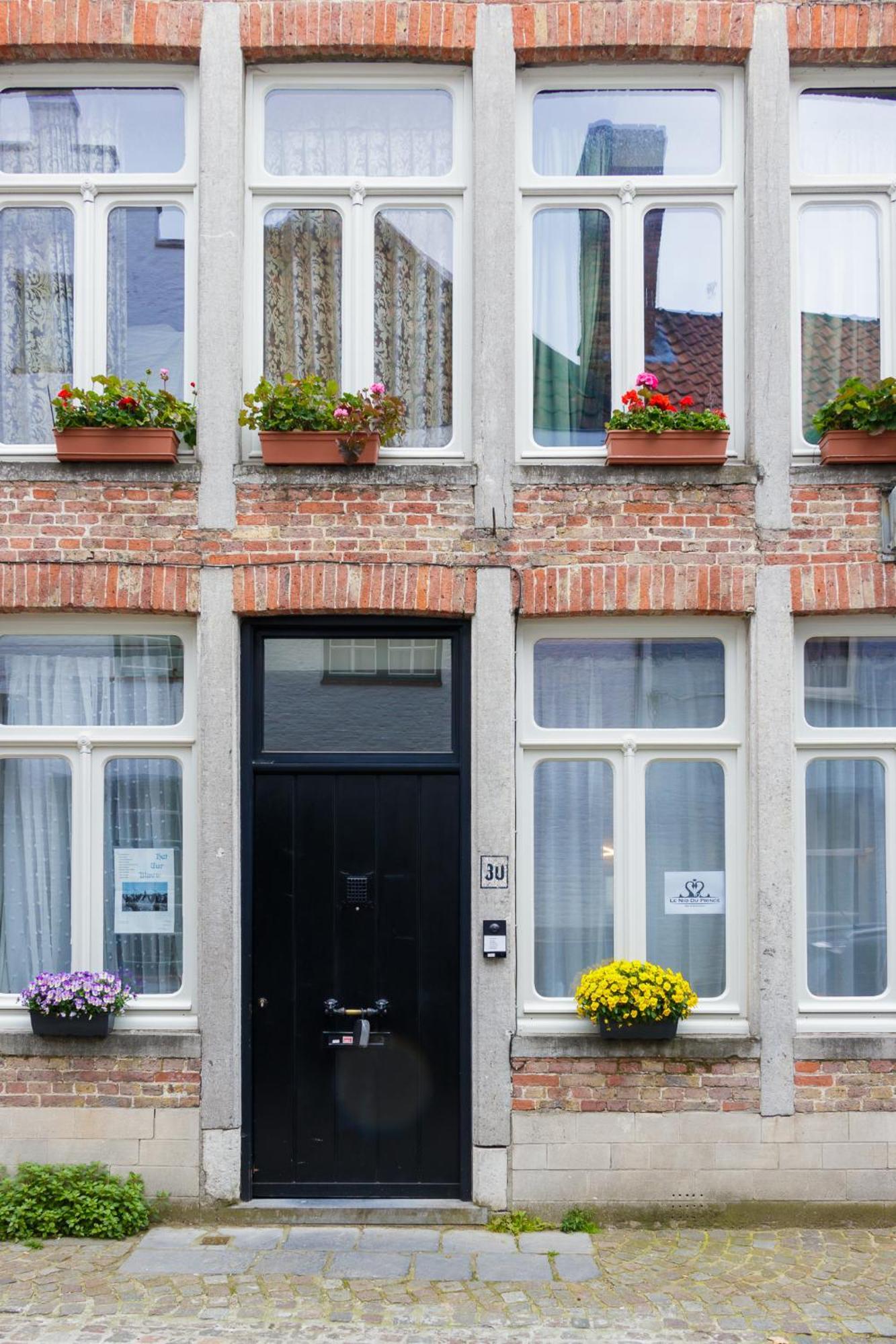Le Nid Du Prince Brugge Bagian luar foto